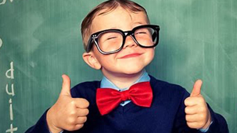 Đừng quên gửi những lời chúc chân thành đến bạn bè, đồng nghiệp nhé!